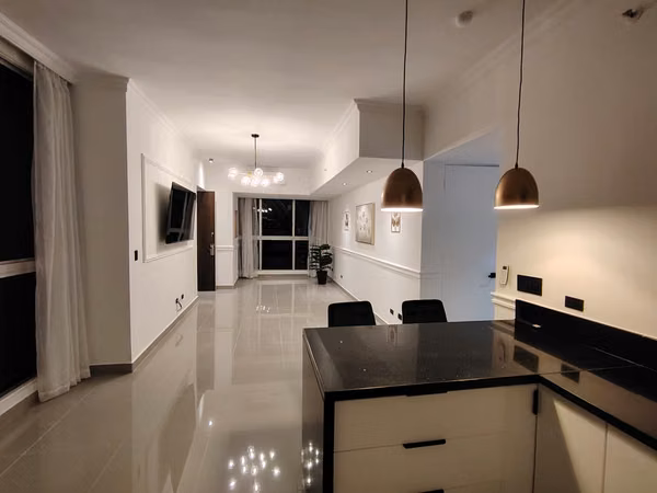 Modern and fully furnished apartment in a prime central location.