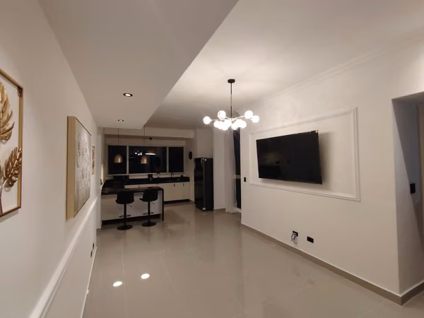 Modern and fully furnished apartment in a prime central location.