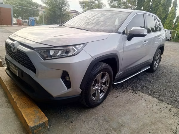 TOYOTA RAV4 2024
