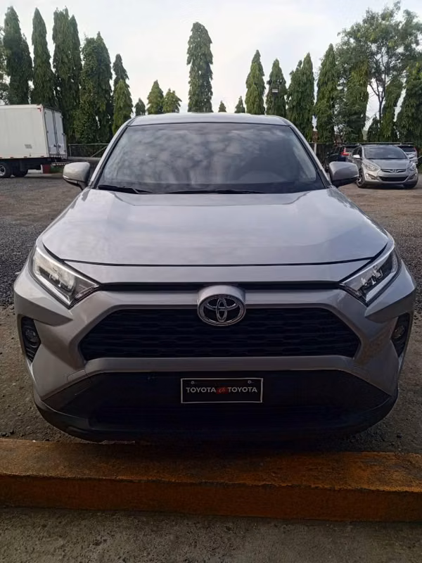 TOYOTA RAV4 2024