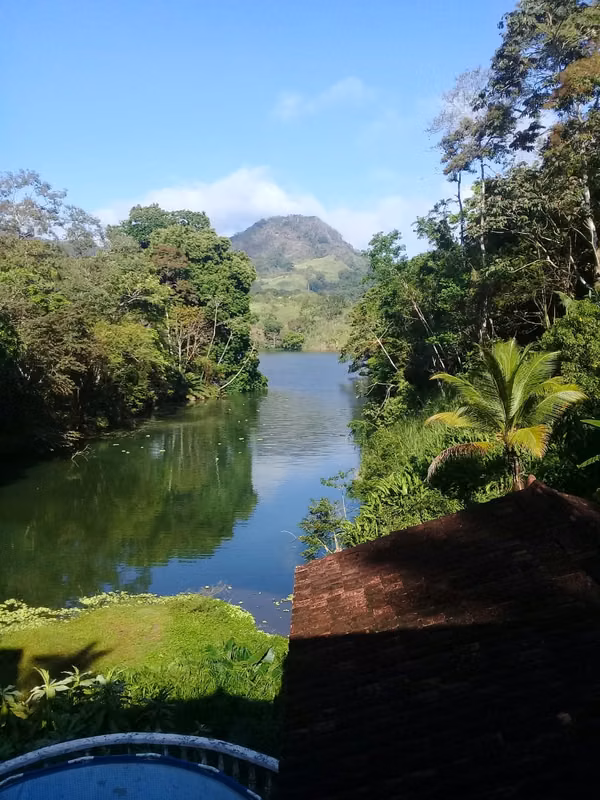 LAS CUMBRES FRENTE AL LAGO EXCELENTE UBICACIÓN
