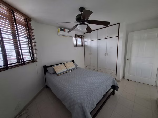 Rental apto. furnished El Crajo, Close to. Metro V. Argentina.