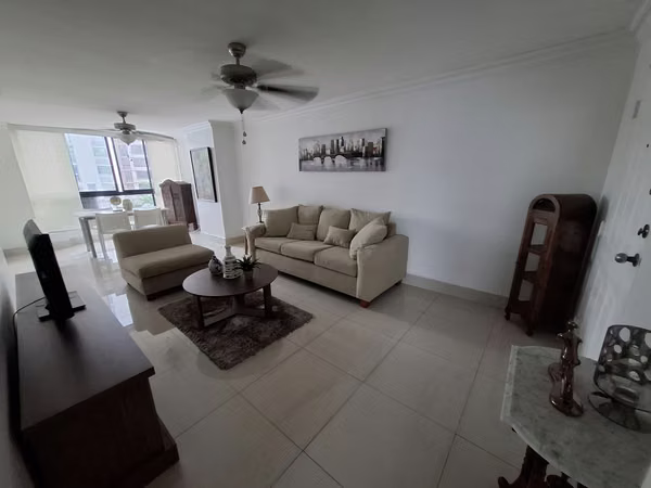 Rental apto. furnished El Crajo, Close to. Metro V. Argentina.