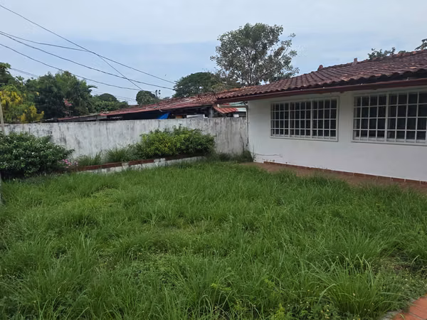 Melissa Foster Luxury is selling a house on CAMINO REAL, Betania. MFR2005