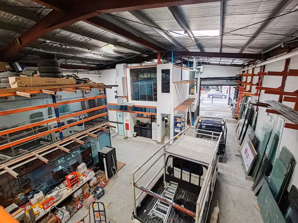 Bodega Parque Lefevre Venta