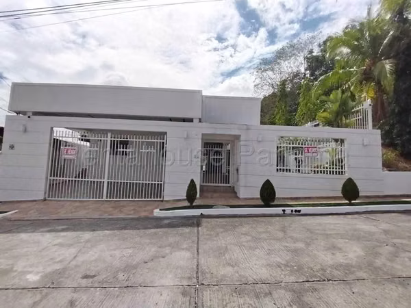 Casa en Venta en Brisas del Golf AFC 26-6556