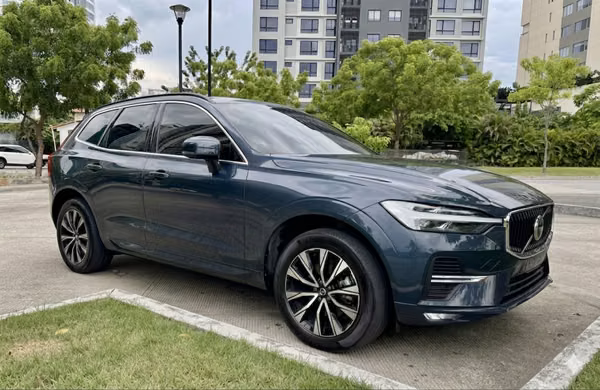 Volvo XC60 B5 Mild Hybrid 2024 – Impecable y con Garantía Extendida Hasta 2028