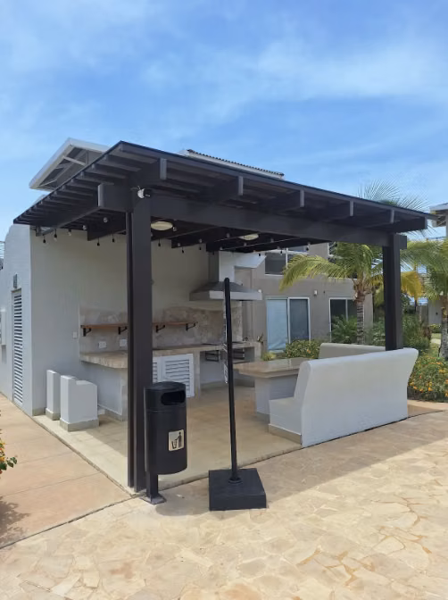 2-Bedroom Townhouse Ready to Enjoy or For the Vacation Market