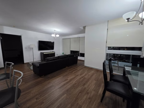 Fully Furnished Apartment on Avenida Balboa