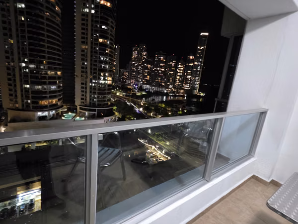Fully Furnished Apartment on Avenida Balboa