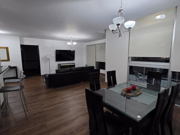 Fully Furnished Apartment on Avenida Balboa