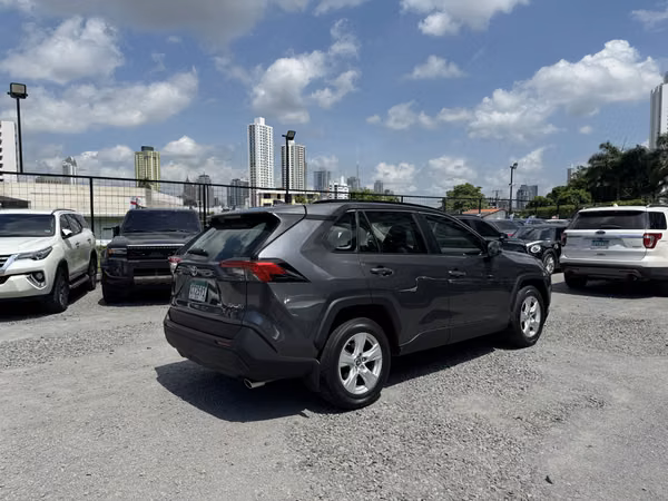 TOYOTA RAV4 2019