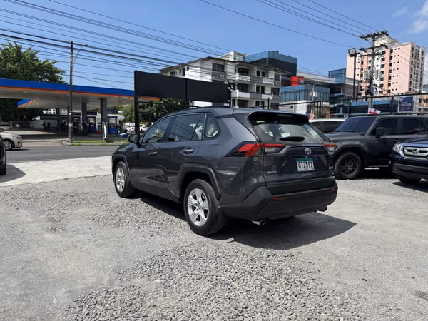 TOYOTA RAV4 2019