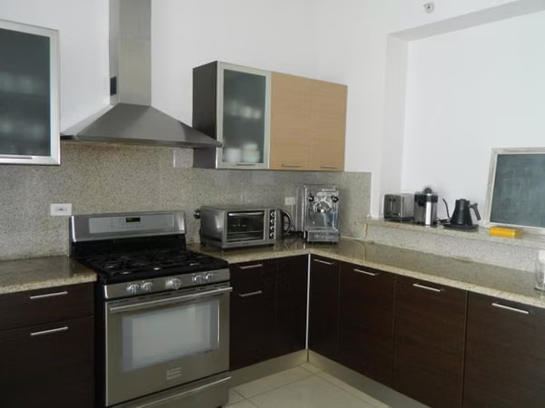 Apartment for sale with sea views in Punta Pacifica.