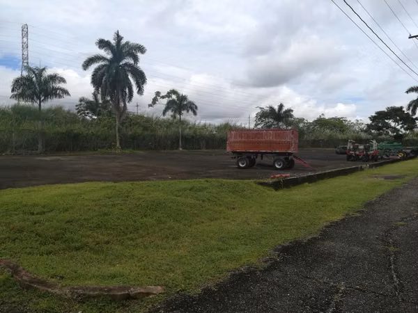 Commercial Building for Sale - - - - - - - - - - - - -