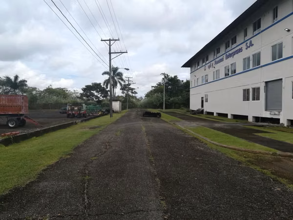Commercial Building for Sale - - - - - - - - - - - - -