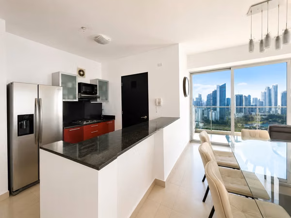 Apartment for sale on Avenida Balboa