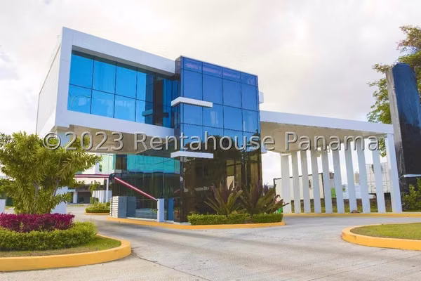 Warehouse for Sale in Parque Lefevre JG