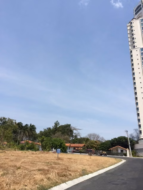 VENDO (2) LOTES CLUB DE GOLF CORONADO - 2,554.10m2