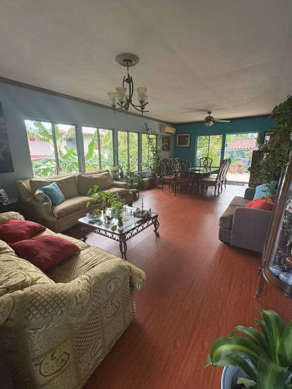 Spacious 2-Story House for Sale in Ancón Balboa