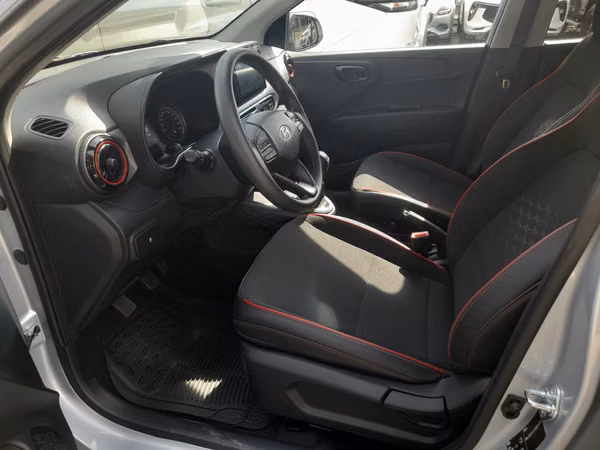 2026 Hyundai Grand i-10 - manual - garantía hasta 2032 - solo 2973 km