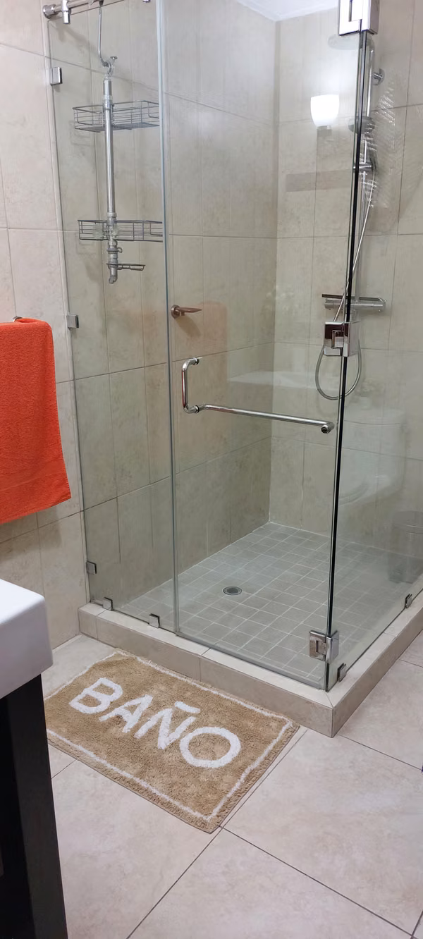 Habitación para dama con baño privado
