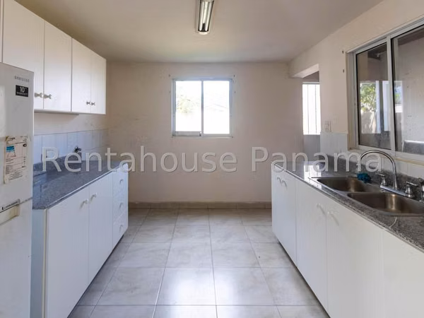 House for Sale in Arraijan JG