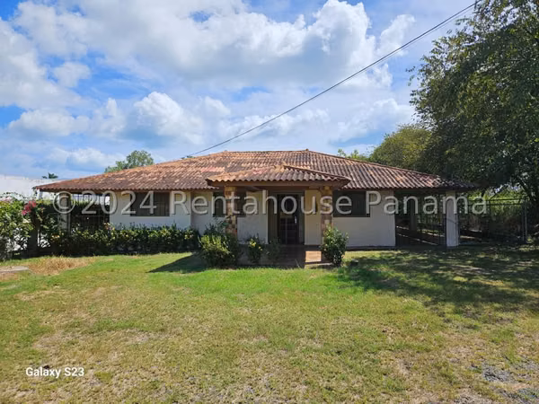 House for Sale in Coronado YDU
