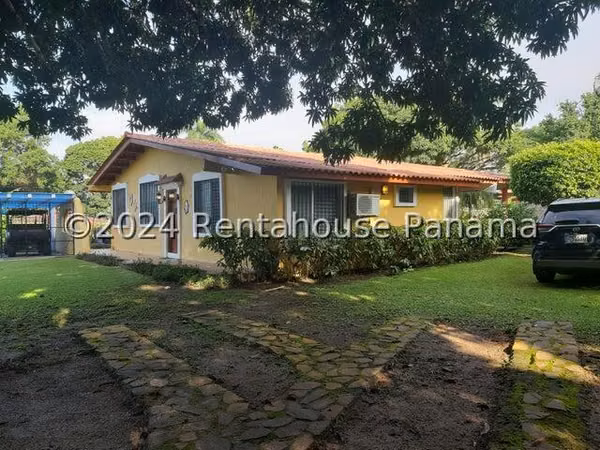HOUSE FOR SALE IN PLAYA BLANCA GM