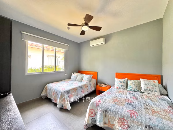 BEACH HOUSE FOR SALE IN BOAT TIP