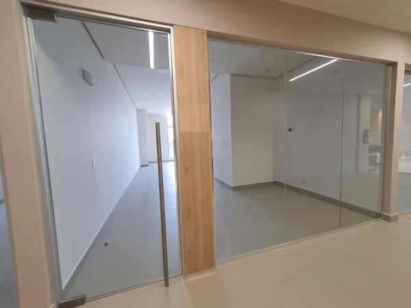 RENTAL OFFICE IN TOWN CENTER 46 MTS