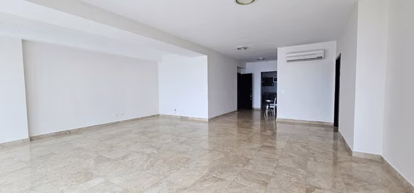 APT AAA 3R3.5B2P WITH SEA VIEW IN PH TITANIUM CDE 550000