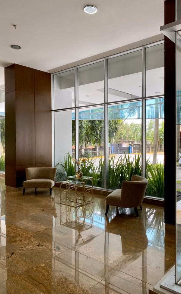 APT AAA 3R3.5B2P WITH SEA VIEW IN PH TITANIUM CDE 550000