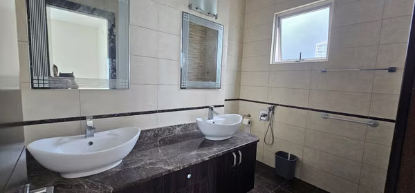 APT AAA 3R3.5B2P WITH SEA VIEW IN PH TITANIUM CDE 550000