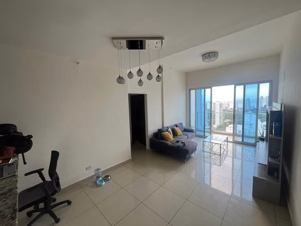 Apartamento en alquiler en Vía España
