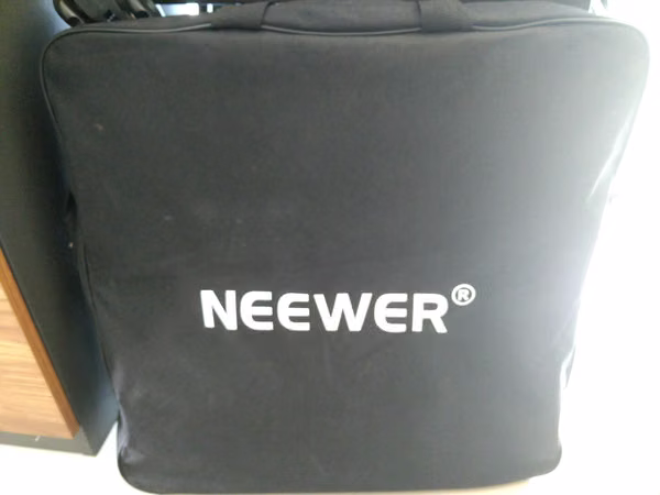 Ring Light Neeber RGB 18 inches with bag - Ideal for photography and video - $25