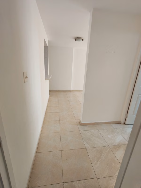 VENDO APARTAMENTO EL MARE 300