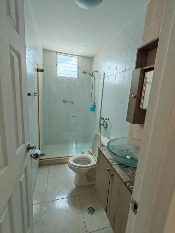 VENDO APARTAMENTO EL MARE 300