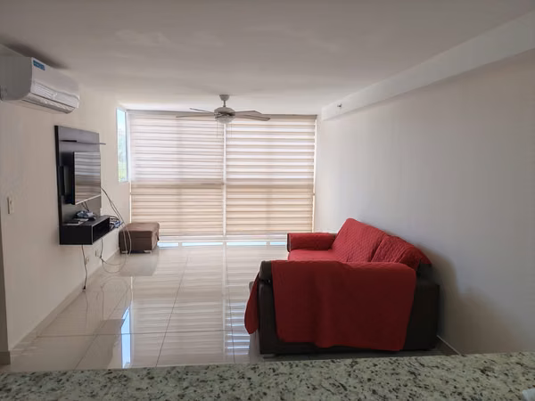 For Rent Apartment in PH Venice Place, Condado del Rey