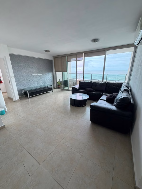 Selling apartment - San Francisco