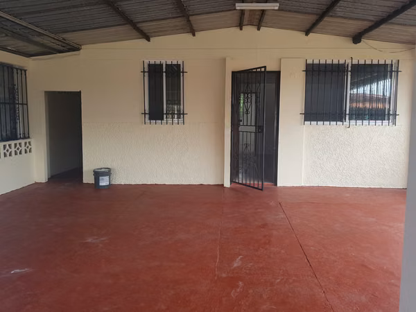 HOUSE FOR SALE - HIGH RESIDENTIAL WITH A CHEERFUL VIEW - ARRAJÁN