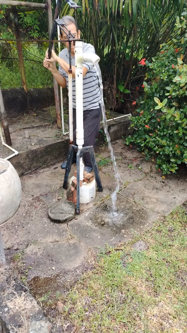 2 HOUSES WITH ITS LAND WITH CRYSTAL WATER WELL SOLD