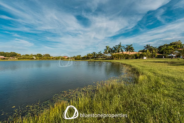 Buenaventura – Lote Frente al Lago – 4,393 mts2 – 745,000