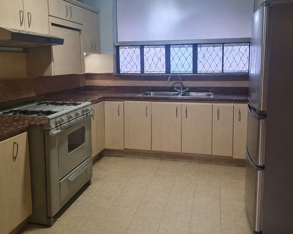 SOLD IN SAN FRANCISCO VILLA LILLA GREAT RESIDENCE WITH 4 BEDROOM PLUS AN ANNEX OF 1 REC