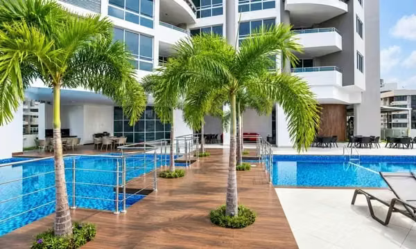 BELLA VISTA / BALCÓN · PISCINA / $1,800 · 3 REC + CBE · 163M²