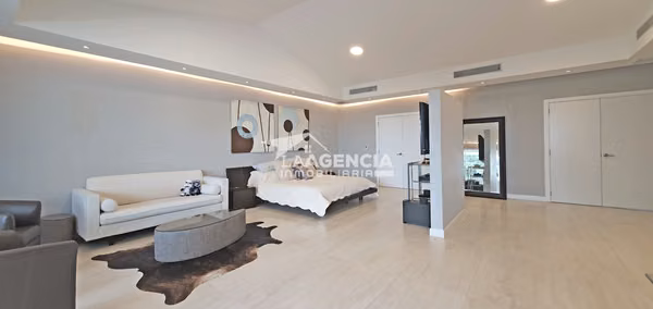 Paitilla, Venta de Casa Moderna de dos niveles