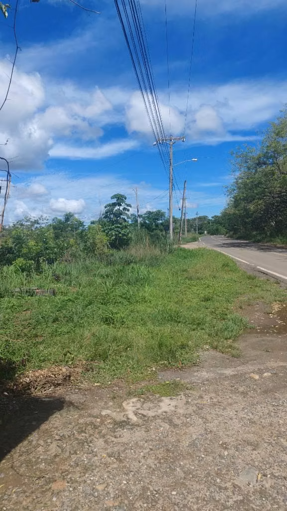 Vendo 2.7 hectáreas de terreno en Río Chico Pacora.  Ideal Inversión