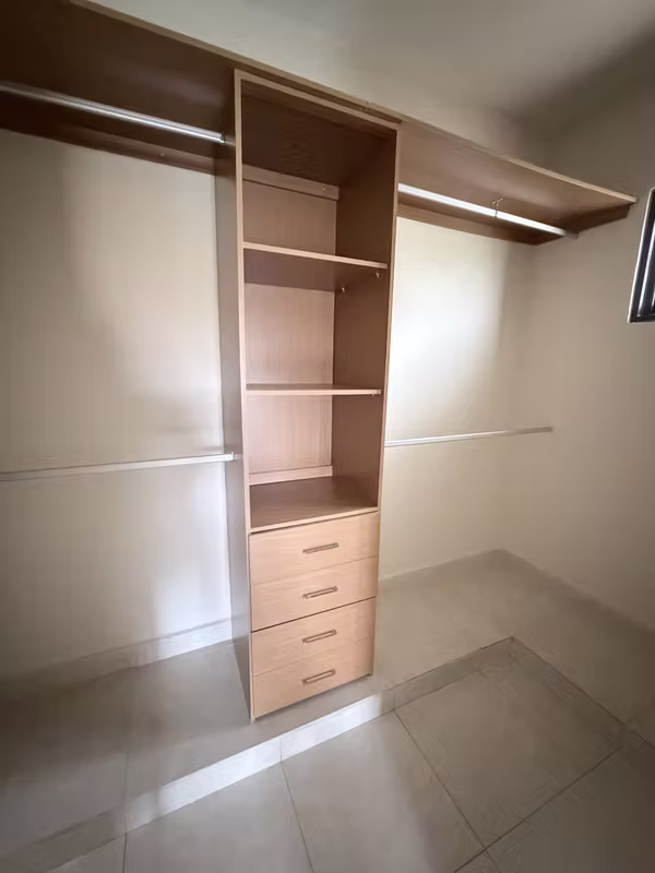 FOR RENT BEAUTIFUL SINGLE FAMILY HOUSE AT EMBASSY CLUB