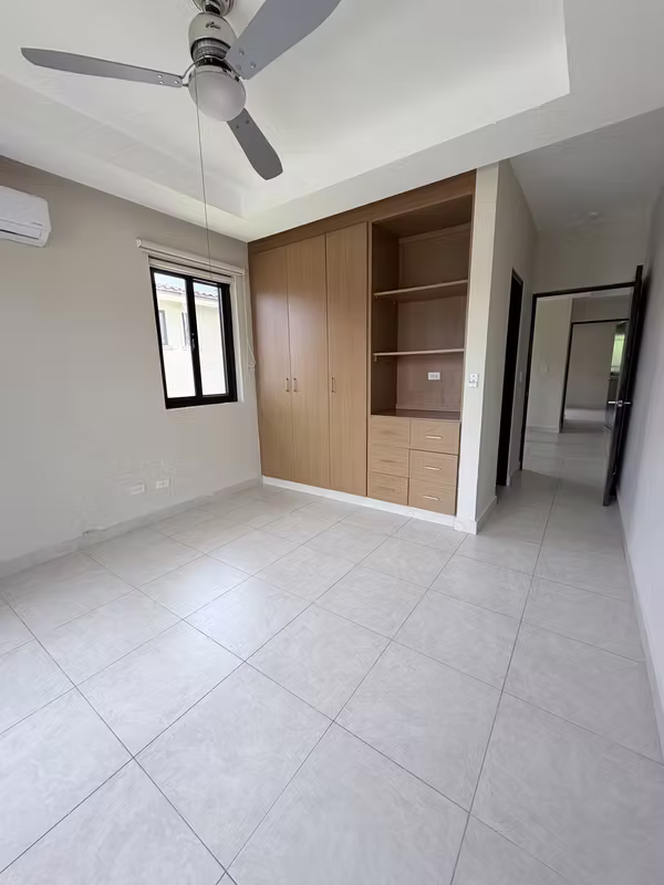 FOR RENT BEAUTIFUL SINGLE FAMILY HOUSE AT EMBASSY CLUB