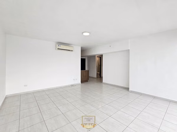 Venta de Apartamento en El Carmen, P.H. Trinity. SD